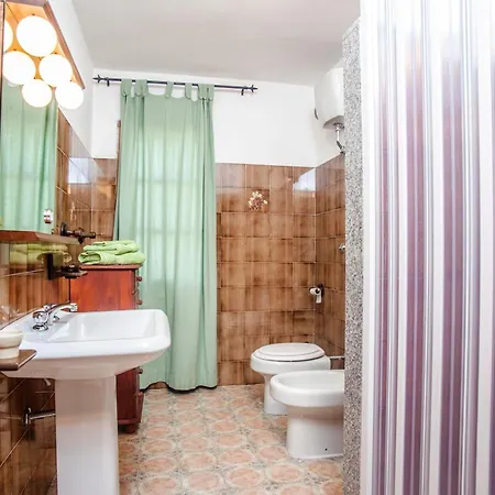 Piano Terra Lejlighed Sarroch